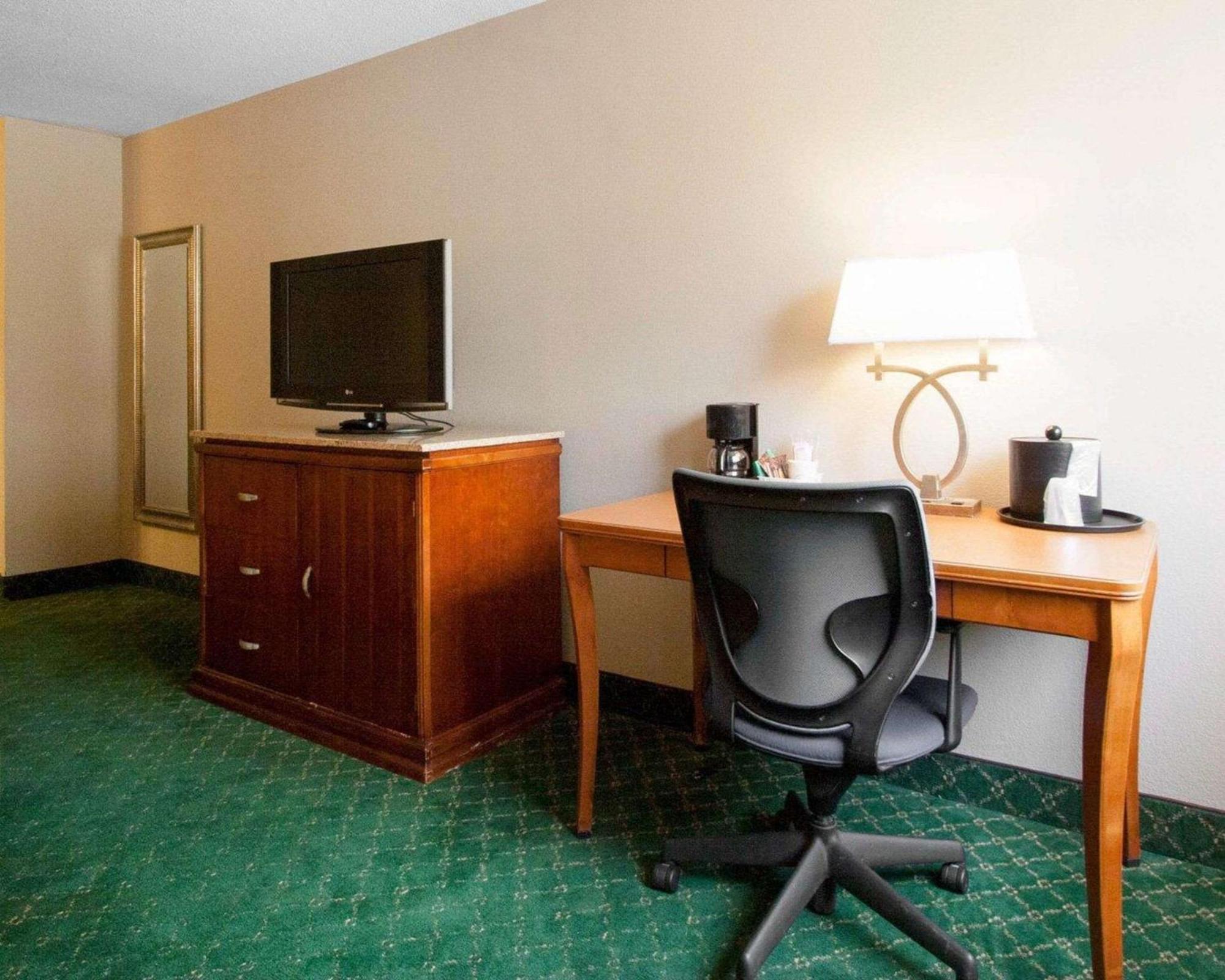 Quality Inn Cairo I-57 Zewnętrze zdjęcie